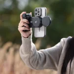 Ulanzi MA35 MagSafe Bluetooth Smartphone Camera Shutter and Grip - Image 6